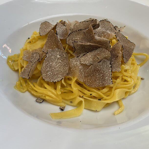 Tagliolini al tartufo nero estivo